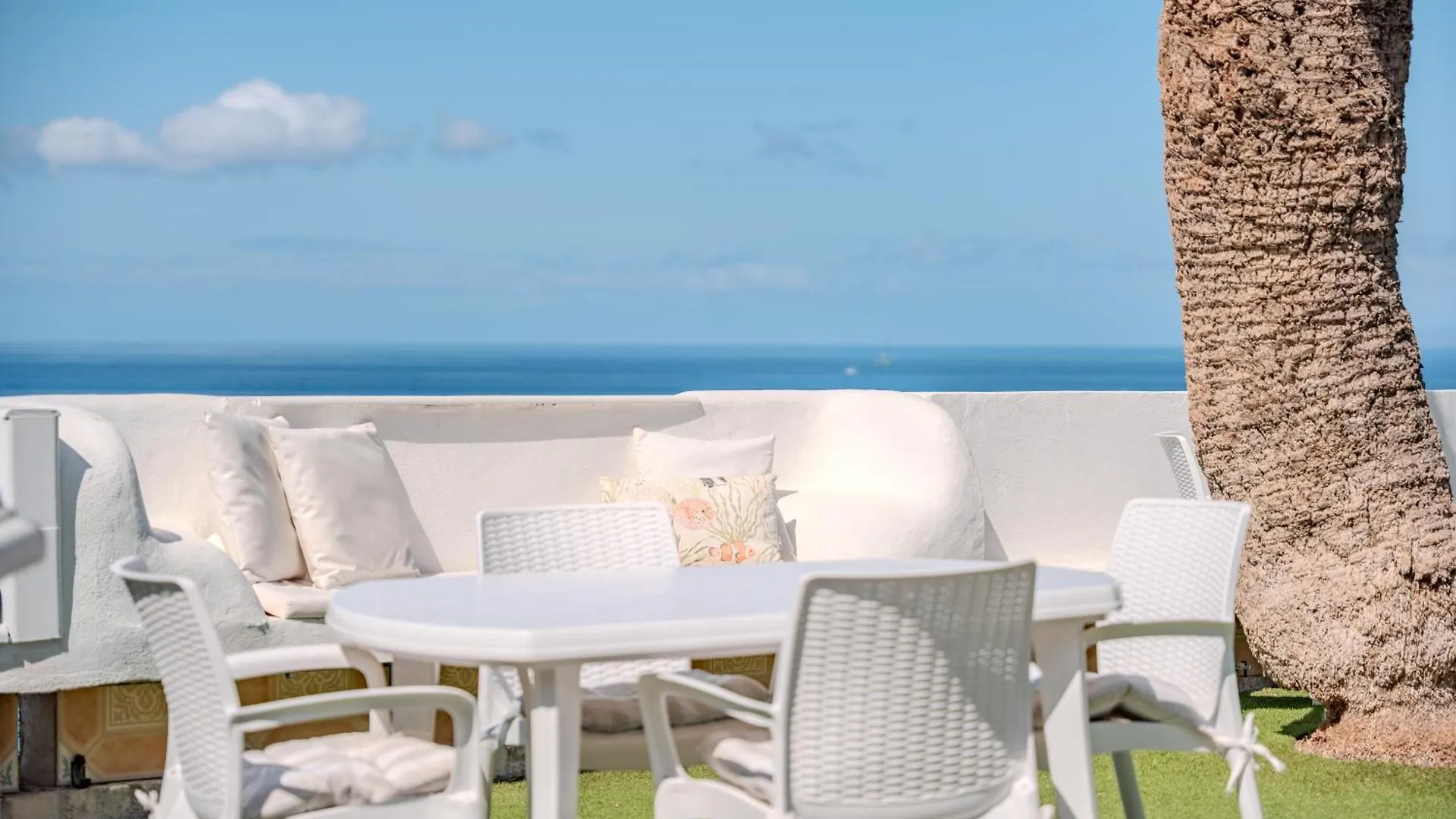Villa Blanca Callao Salvaje 0*,